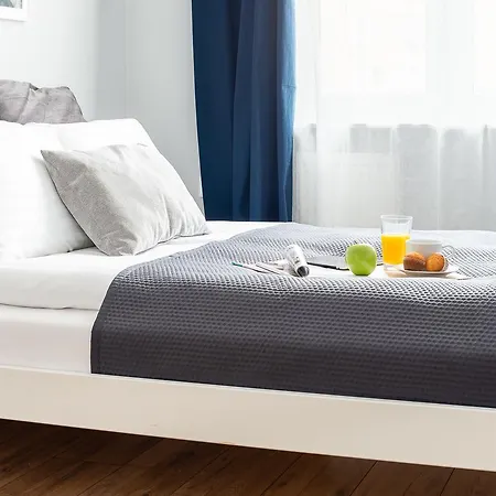 Rent Like Sienna 63